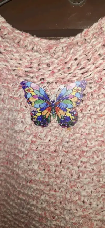 Suéter tejido rosado con broche - miniatura 6