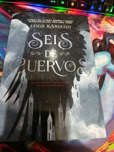 Libro Seis de Cuervos - miniatura 1