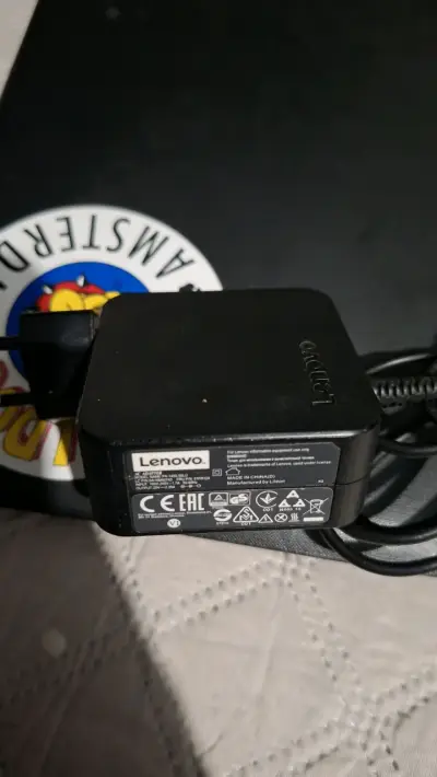 Dos laptops Lenovo, 2x60.000 - miniatura 2