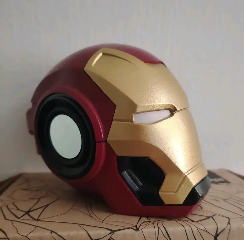 PARLANTE Máscara Iron Man decorativa - 3