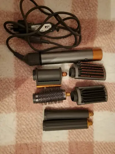Se vende dyson airwrap - miniatura 1