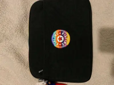 Funda negra para tablet Kipling - miniatura 3