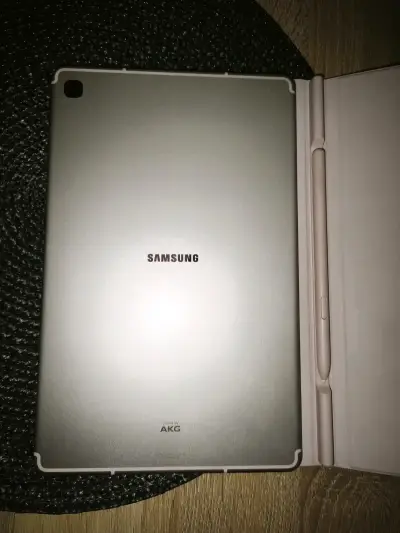 Tablet Samsung Galaxy S6 lite 2022 con lápiz - miniatura 2