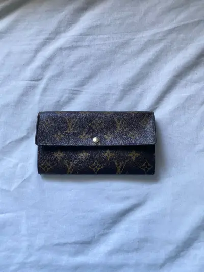 Billetera LV - miniatura 1