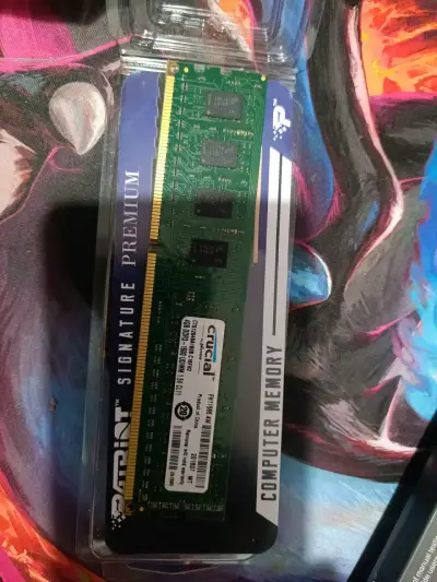 Memoria RAM Crucial 4GB DDR3 - miniatura 2