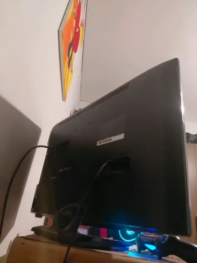 Televisor Samsung LED 24 pulgadas - miniatura 4