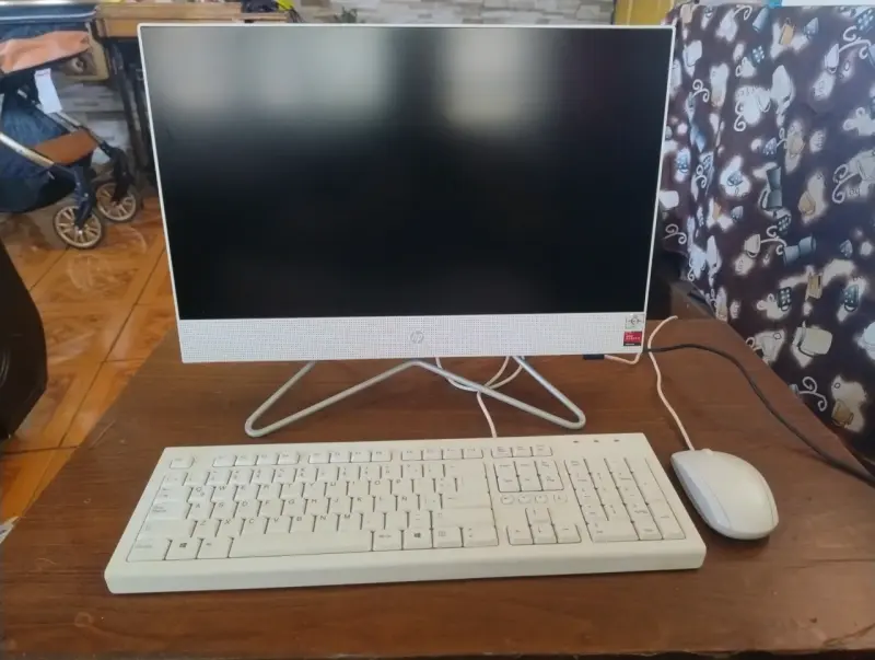 Computador Todo-en-uno HP con teclado - 3