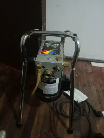 Equipo de pintura airless usado - miniatura 5
