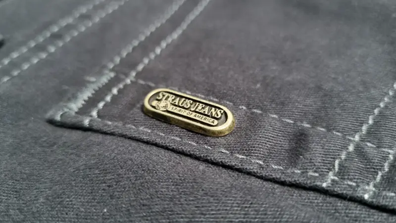 Jeans gris oscuros Strauss - 3