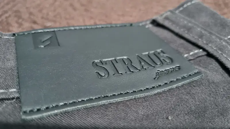 Jeans gris oscuros Strauss - 5
