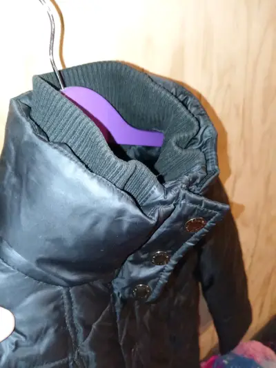 Chaqueta parka negra - miniatura 3