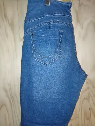 Jeans azul clásico - miniatura 1