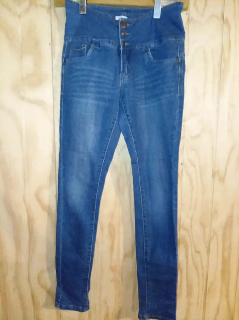 Jeans azul clásico - 4