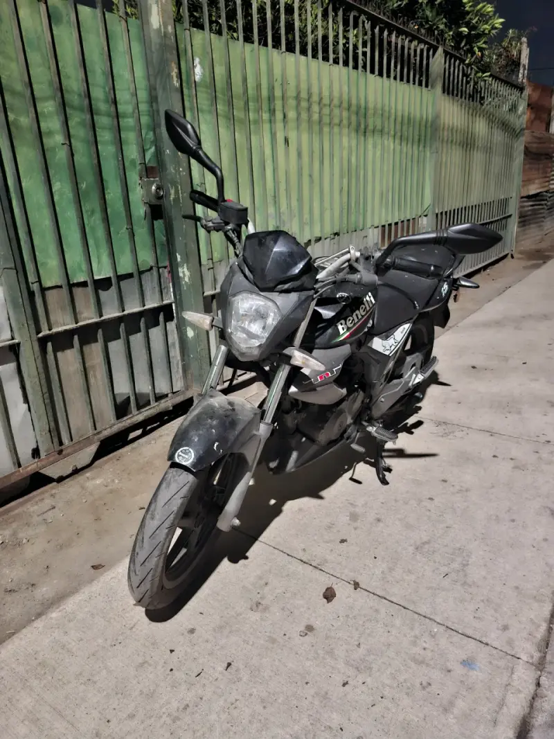 Moto Benelli para desarme - 2