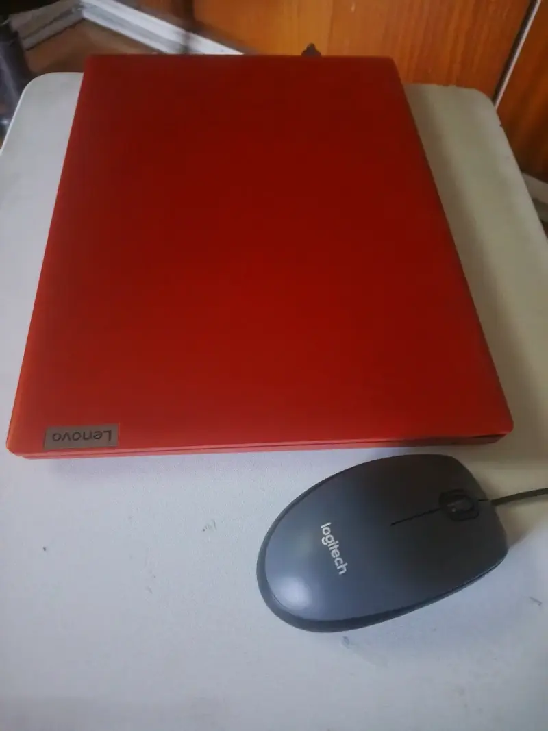 Laptop Lenovo IdeaPad Roja - 2