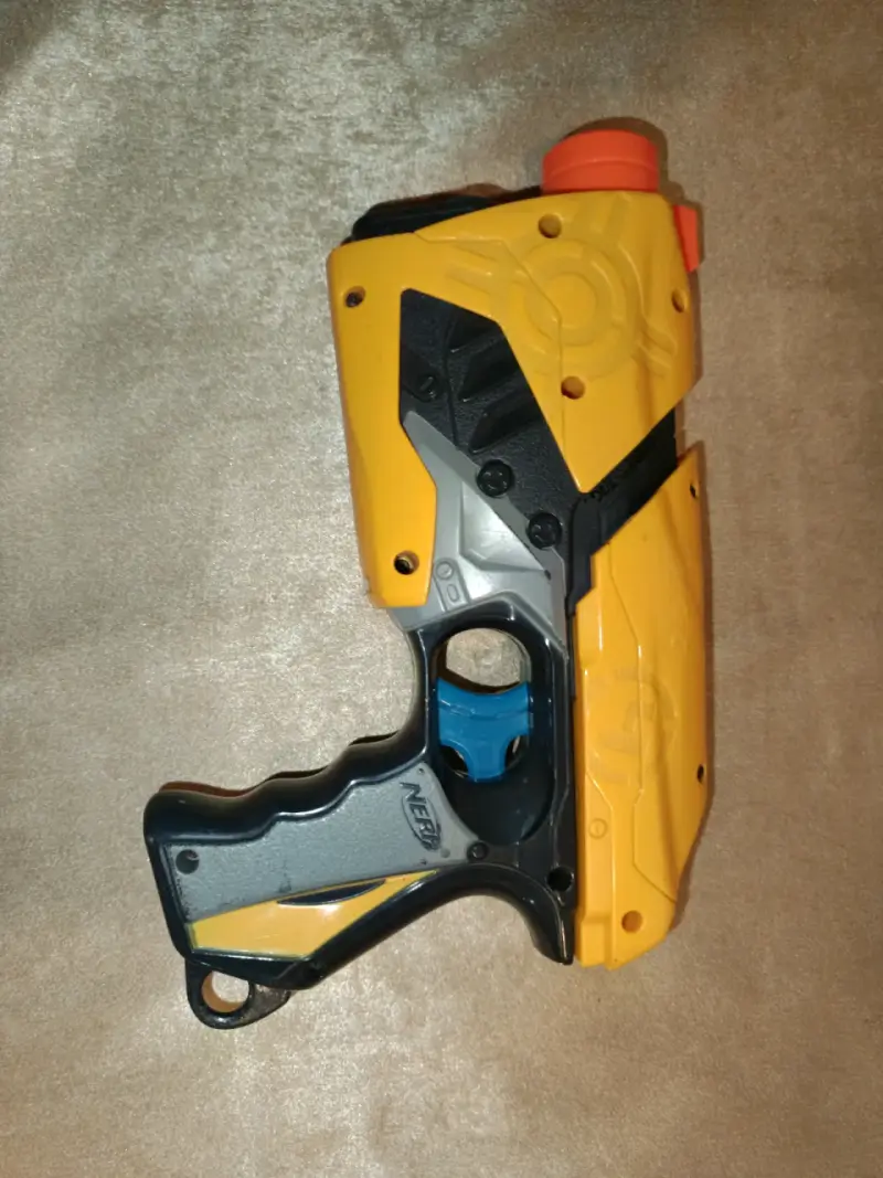 Pistola de juguete Nerf amarilla - 2