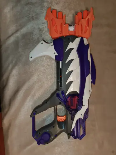 Lanzador tipo Nerf Ravager - miniatura 2