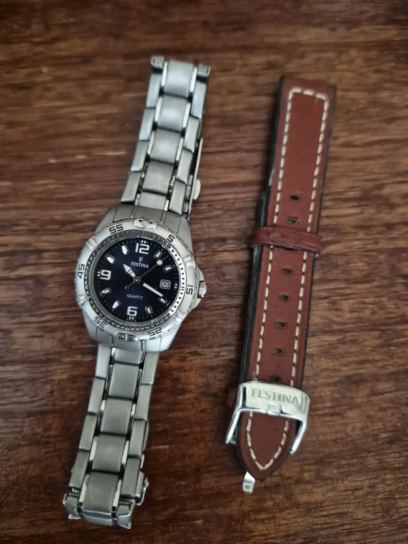 Reloj Festina metálico con correa extra - 2
