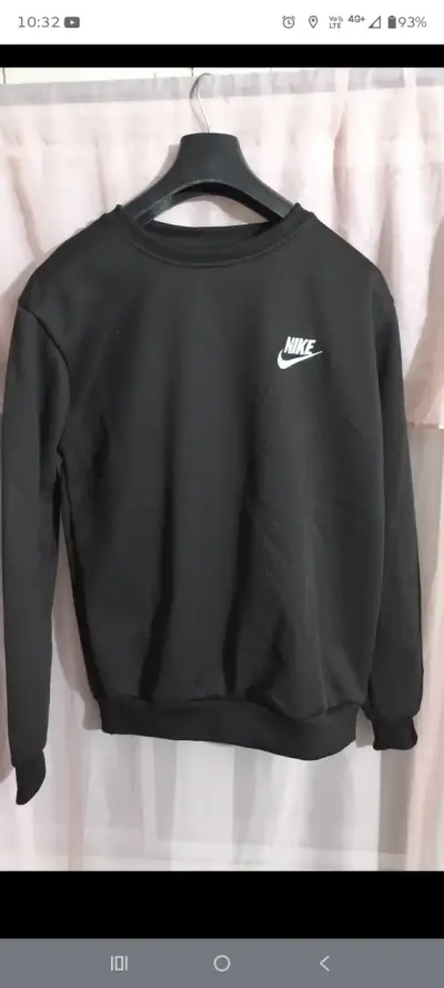 Polerón Nike negro - miniatura 1