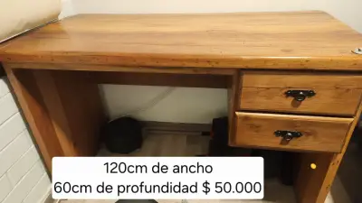 Escritorio de madera con cajones - miniatura 1