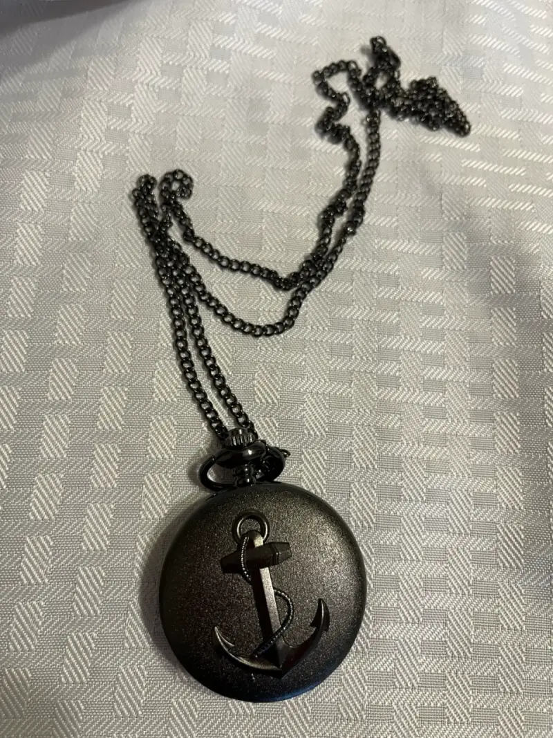 Reloj de bolsillo negro con ancla - 1