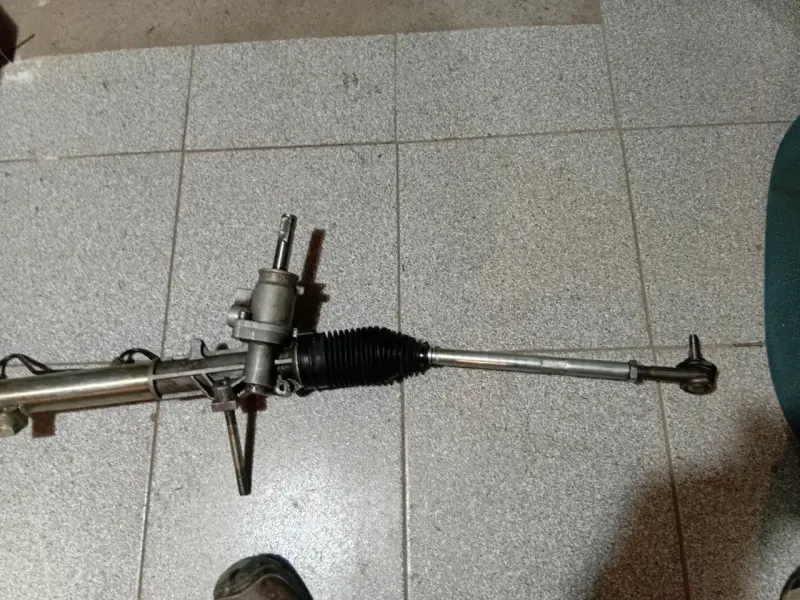 Cremallera de dirección usada peugeot 206 año 2000 - 2