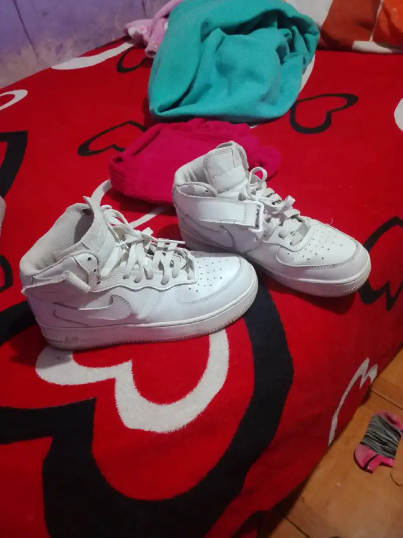 Zapatillas blancas de caña alta - 2