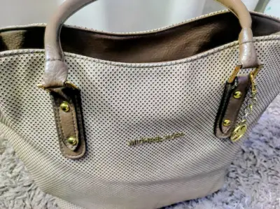Bolso Michael Kors beige - miniatura 1