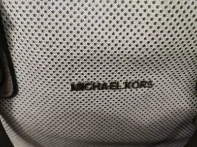 Bolso Michael Kors beige - miniatura 3