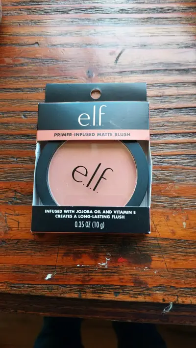 Rubor mate e.l.f. nuevo - miniatura 1