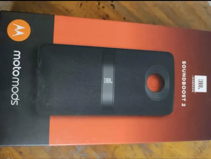 Altavoz JBL para celular - 2