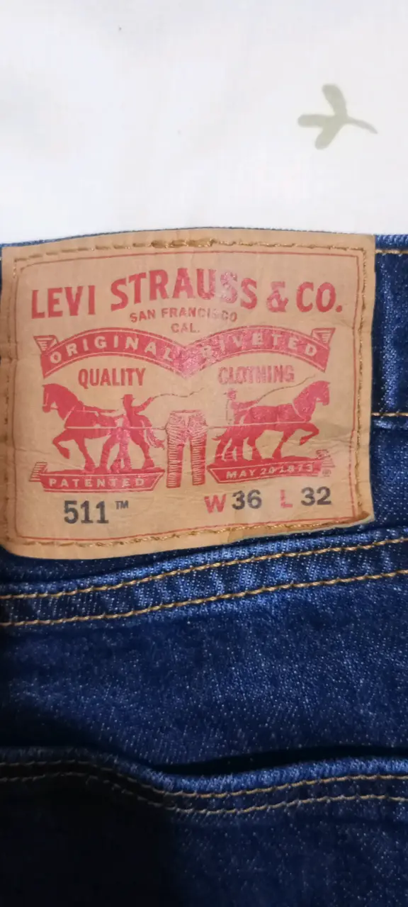 Jeans azul oscuro ajustados - 3
