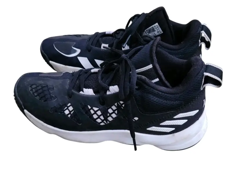Zapatillas negras deportivas - 1