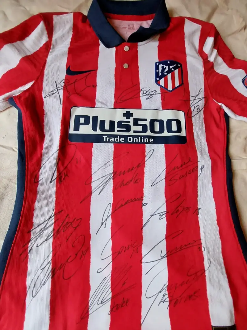 Camiseta Atlético de Madrid firmada - 1