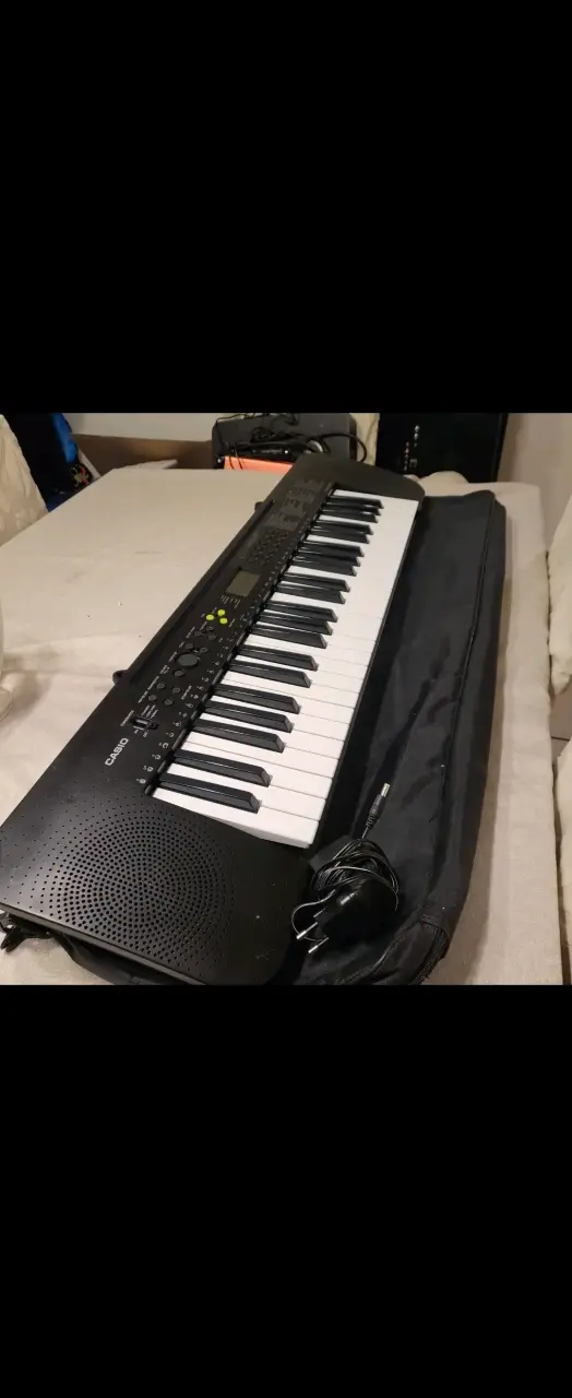 Teclado electrónico Casio con funda - 3