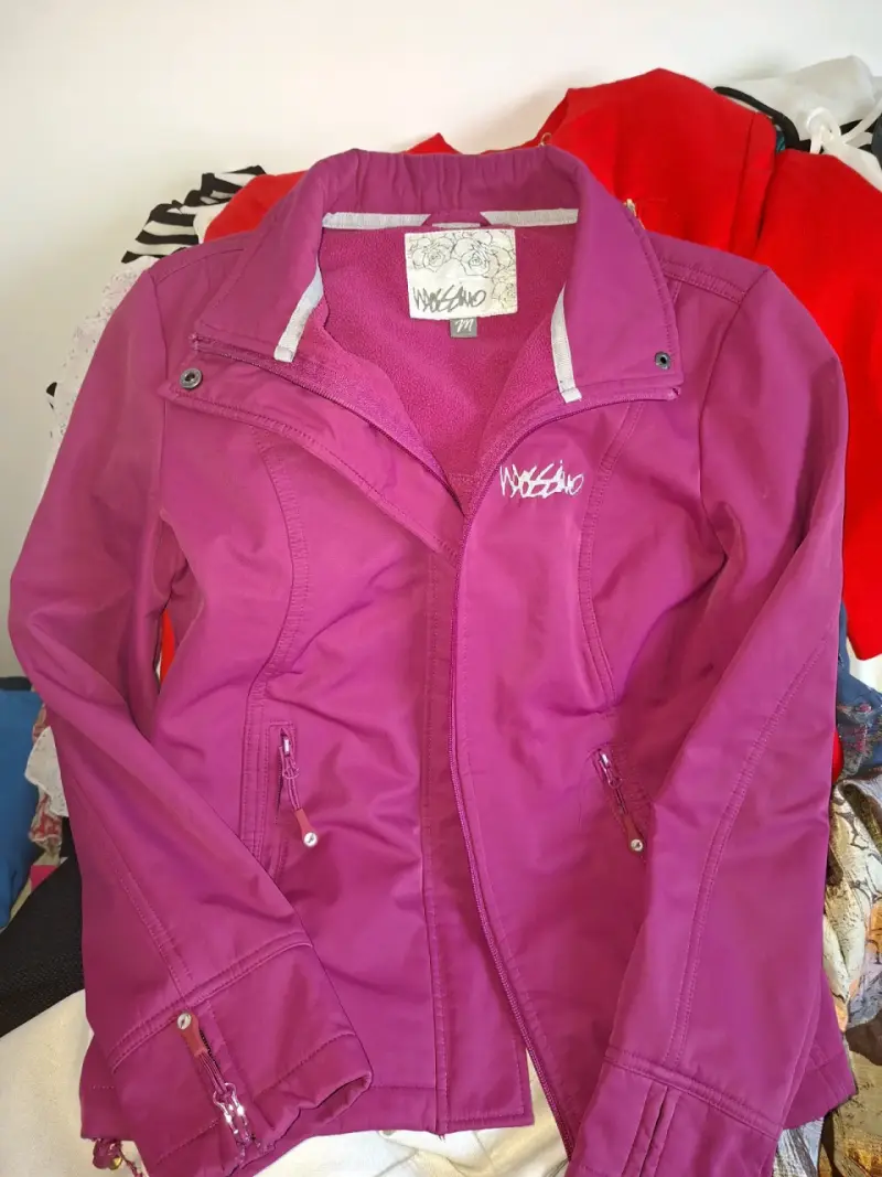 Chaqueta fucsia Mossimo tamaño M