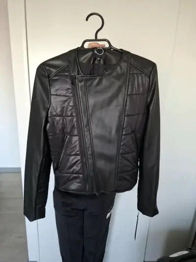Chaqueta biker negra, marca Io - miniatura 2