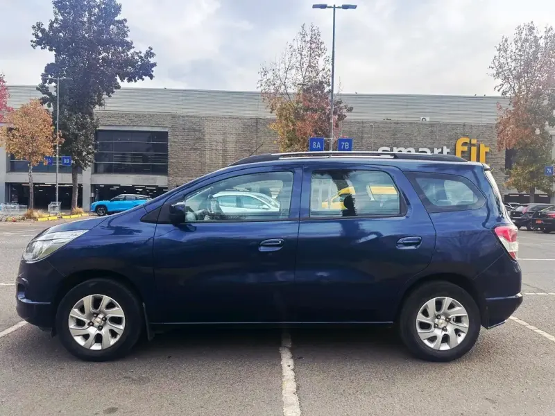 Chevrolet Spin 2017 1.8 Mecánica | 8 Pasajeros | - 4