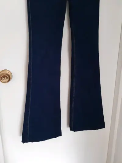 Pantalones de mezclilla acampanados Efesis - miniatura 2