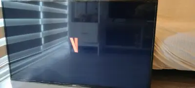 TV de 50" marca ONN - miniatura 4
