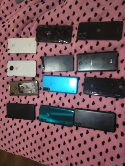 Lote de celulares para repuestos - miniatura 2