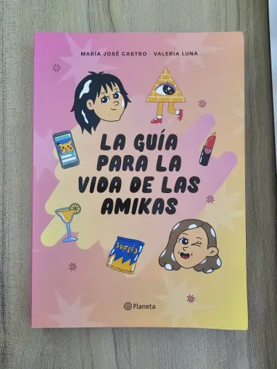La guía para la vida de las amikas - miniatura 1