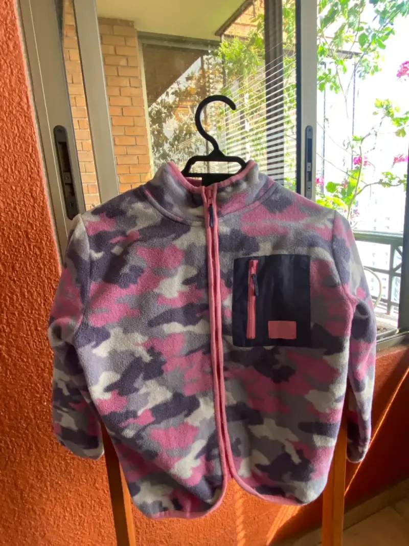 Polar con estampado camuflaje rosa Talla 6 - 1