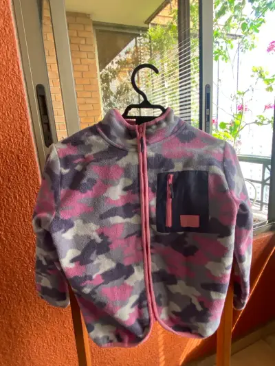 Polar con estampado camuflaje rosa Talla 6 - miniatura 1