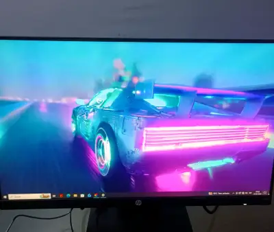 Monitor Gamer HP de 24 pulgadas - miniatura 1