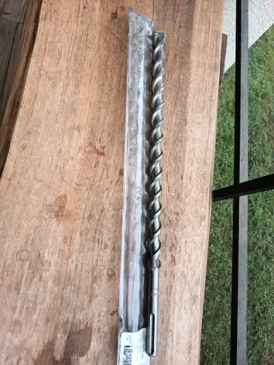Broca para concreto usada una vez 28mm - miniatura 3