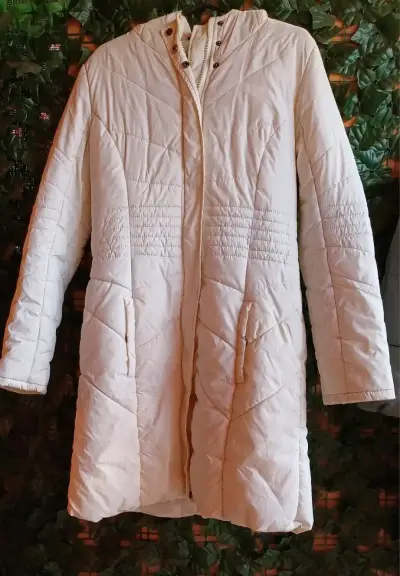 Parka de mujer blanca talla M - miniatura 2