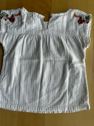 Blusa bordada blanca niña talla 2 - miniatura 3