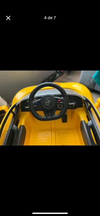 Auto eléctrico infantil amarillo - miniatura 5
