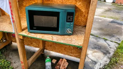 Microondas color verde con grill - miniatura 1